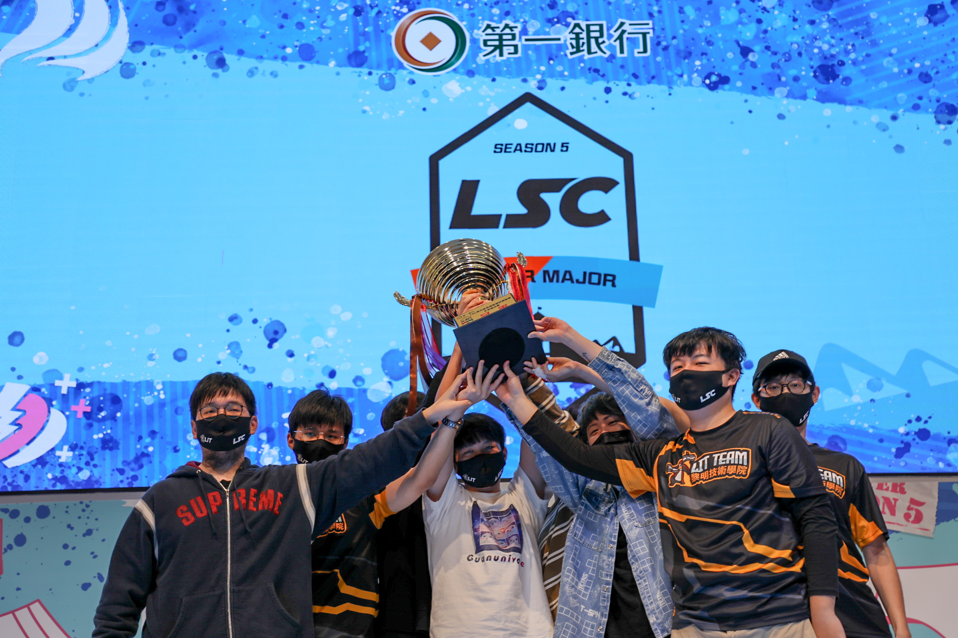 圖一：黎明企鵝隊以三比零擊敗弘光獵鷹隊，成功衛冕LSC冠軍。