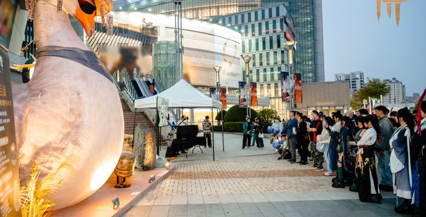 001_遊戲中的超人氣角色-鵝霸化身「巨星鵝霸」，降臨高雄巨蛋